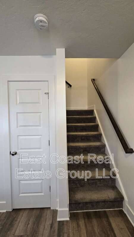 Townhouse for rent at 8780 Hillside Way, Waynesboro, PA 17268