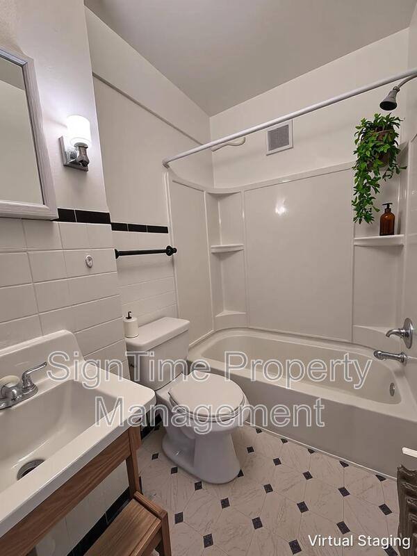 Apartment for rent at 821 Washington Ave #1W, Hagerstown, MD 21740
