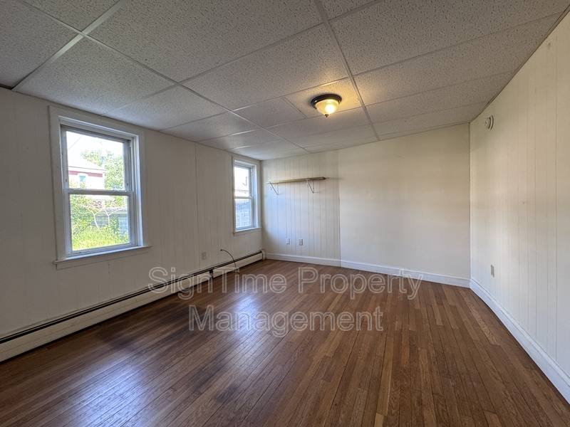 Apartment for rent at 821 Washington Ave #1W, Hagerstown, MD 21740