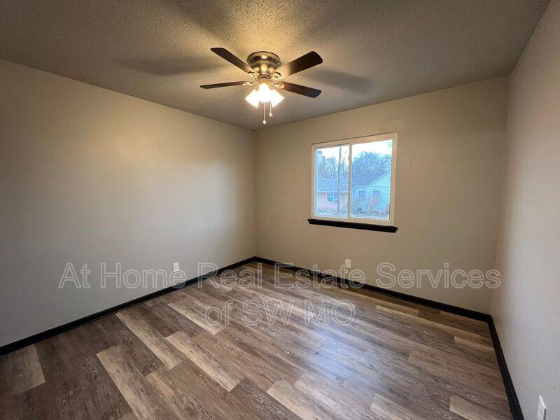 Apartment for rent at 1242 E Cherry #304, Springfield, MO 65802