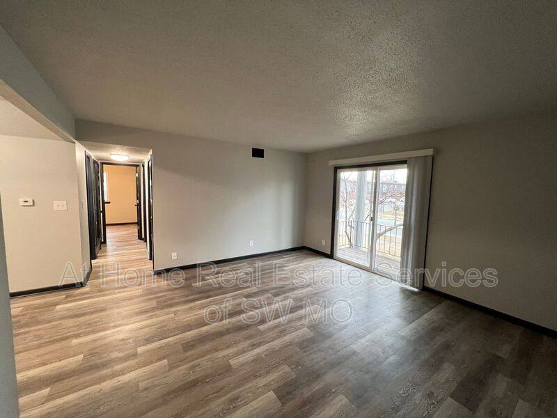 Apartment for rent at 1242 E Cherry #304, Springfield, MO 65802
