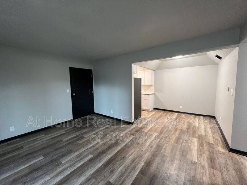 Apartment for rent at 1242 E Cherry #304, Springfield, MO 65802