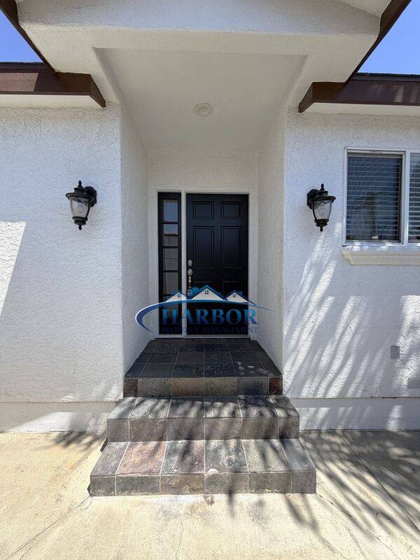 Apartment for rent at 621 - 623 W 18th St, San Pedro, CA 90731