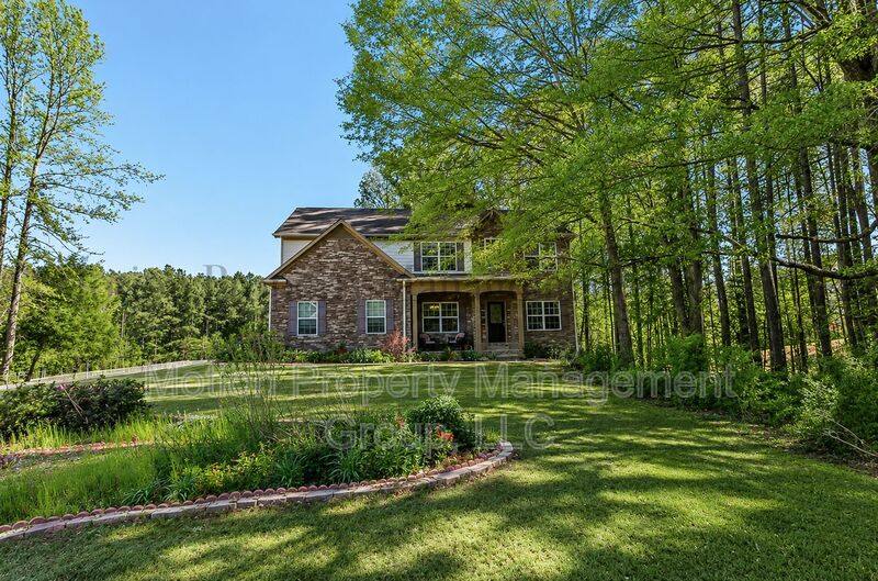 House for rent at 344 Mary Dr, McDonough, GA 30252