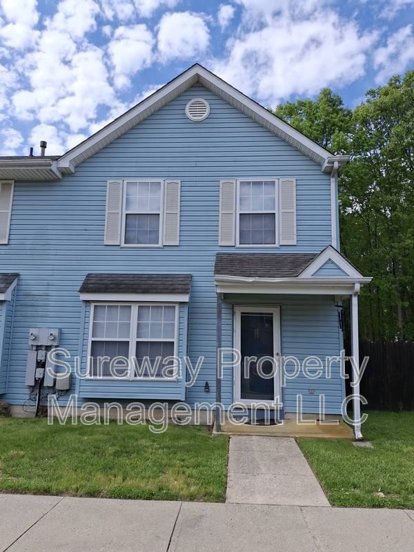 Townhouse for rent at 12 Grant Lane, Berlin, NJ 08009