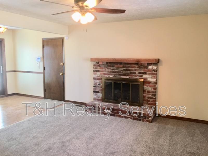 House for rent at 5527 S Kealing Ave, Indianapolis, IN 46227
