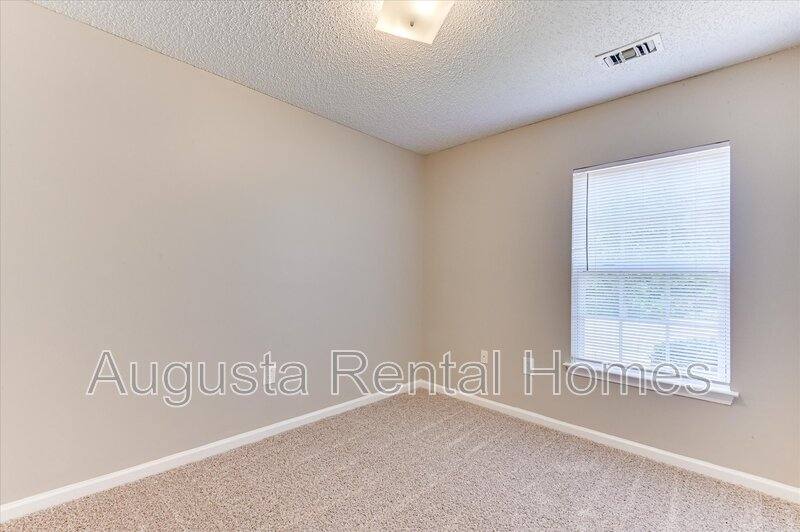 Apartment for rent at 320 Peachtree St #325-4, Edgefield, SC 29824