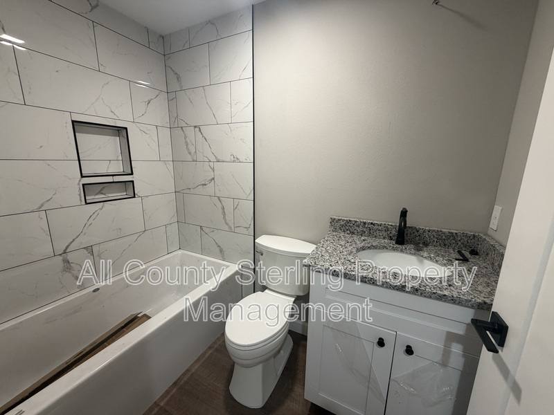 Apartment for rent at 218 SW Tigerview Glen #1-6, Lake City, FL 32025