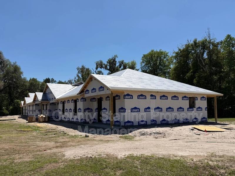 Apartment for rent at 218 SW Tigerview Glen #1, Lake City, FL 32025