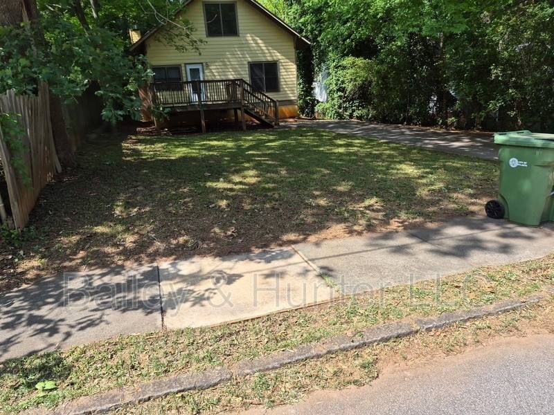 House for rent at 250 Hendrix Ave SW, Atlanta, GA 30315