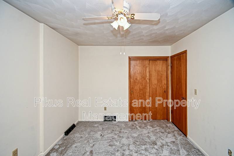 Apartment for rent at 3300 Lake Center St NW, Uniontown, OH 44685