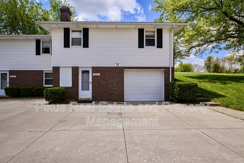 Apartment for rent at 3300 Lake Center St NW, Uniontown, OH 44685