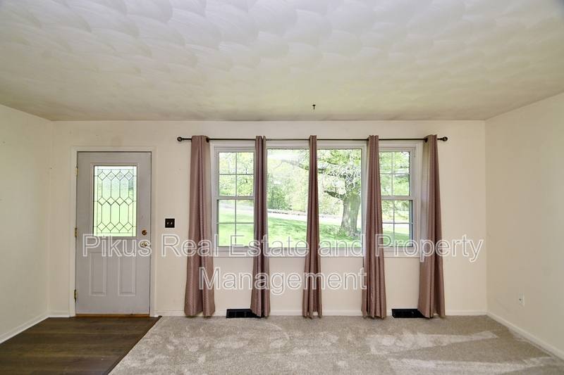 Apartment for rent at 3300 Lake Center St NW, Uniontown, OH 44685