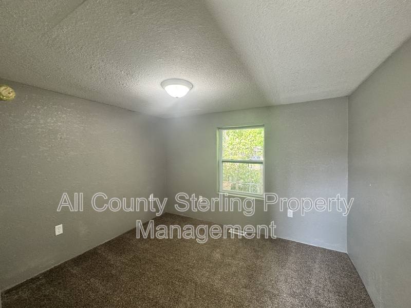 House for rent at 917 NE Aberdeen Ave, Lake City, FL 32055