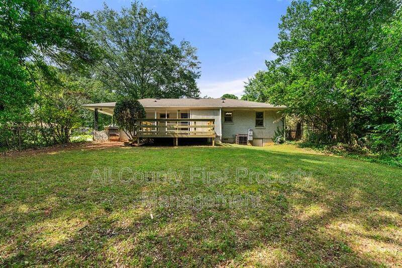 House for rent at 2461 Fontaine Circle, Decatur, GA 30032
