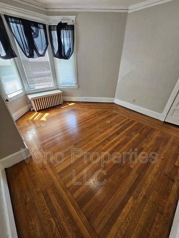 Apartment for rent at 50 Manning Blvd #1, Albany, NY 12203