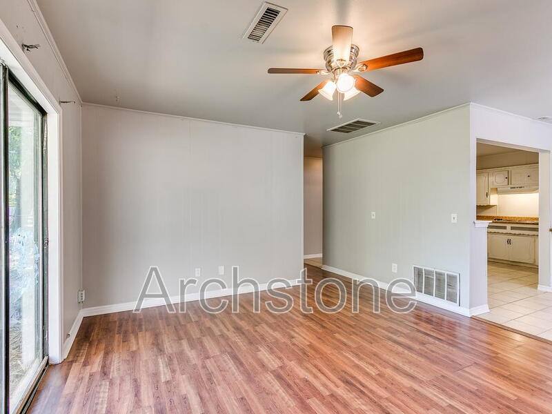 House for rent at 1424 Tanglewood Dr, Oklahoma City, OK 73115