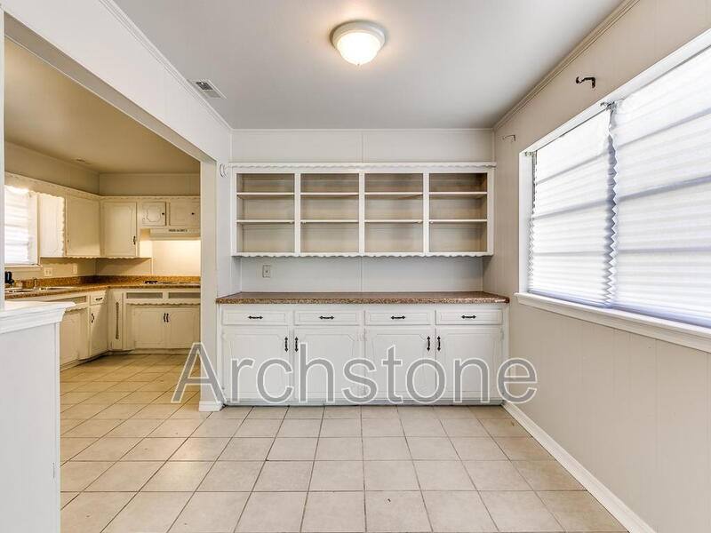 House for rent at 1424 Tanglewood Dr, Oklahoma City, OK 73115