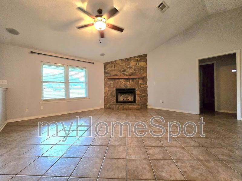 House for rent at 1787 Booth Lake Rd, Cantonment, FL 32533