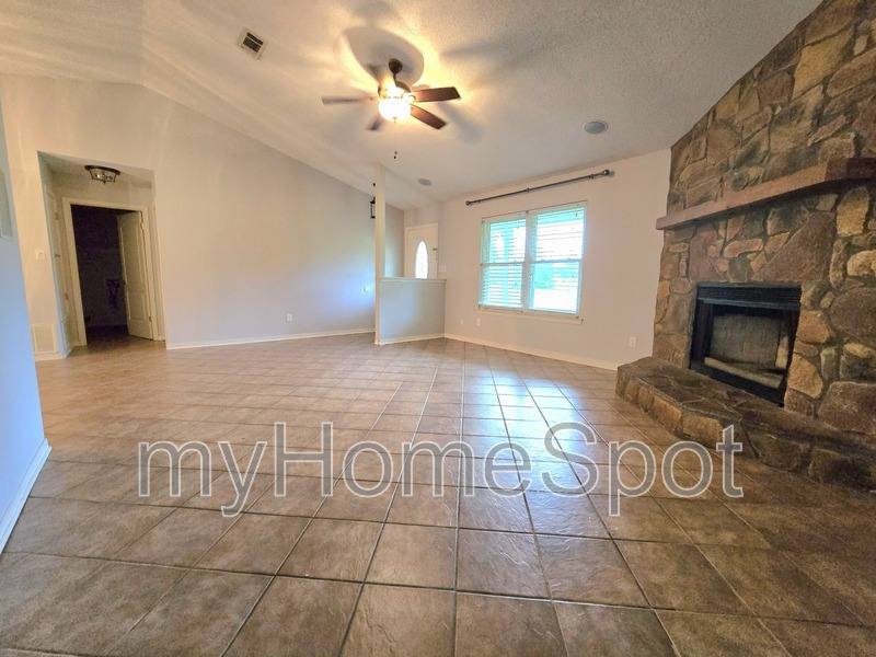 House for rent at 1787 Booth Lake Rd, Cantonment, FL 32533