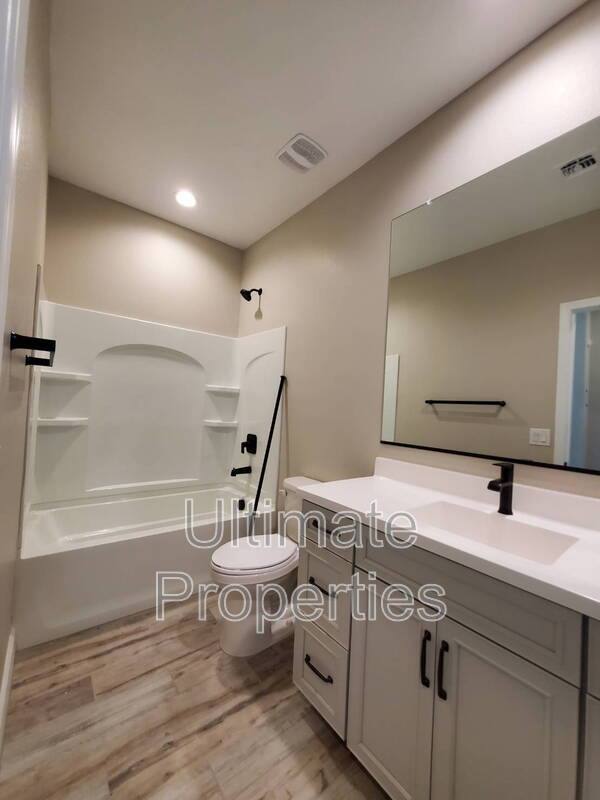 House for rent at 835 N 110th Ave, Avondale, AZ 85323