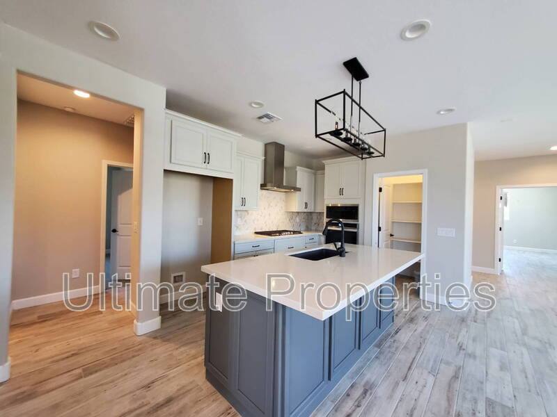 House for rent at 835 N 110th Ave, Avondale, AZ 85323