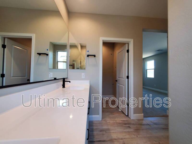 House for rent at 835 N 110th Ave, Avondale, AZ 85323