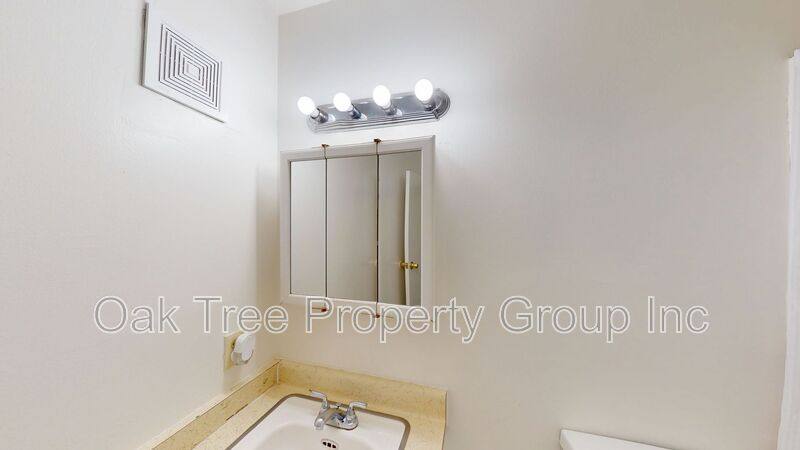 Apartment for rent at 5550 Central Ave #11, El Cerrito, CA 94530