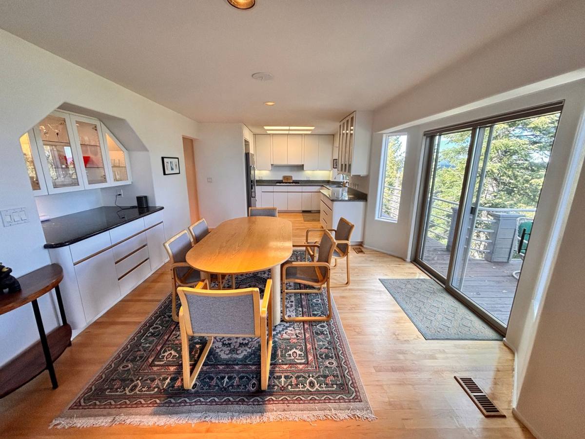 House for rent at 10580 Whitetail Court, Truckee, CA 96161