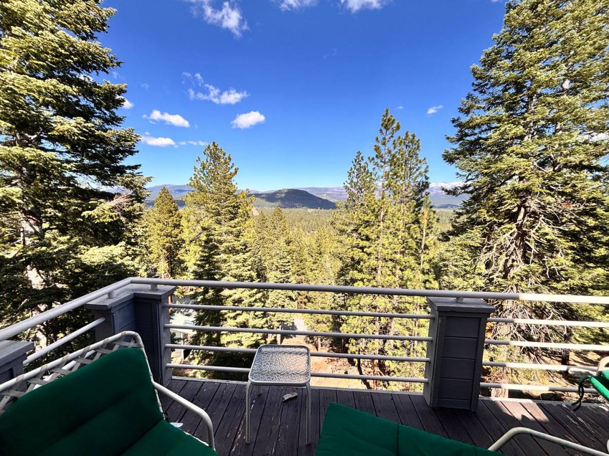 House for rent at 10580 Whitetail Court, Truckee, CA 96161