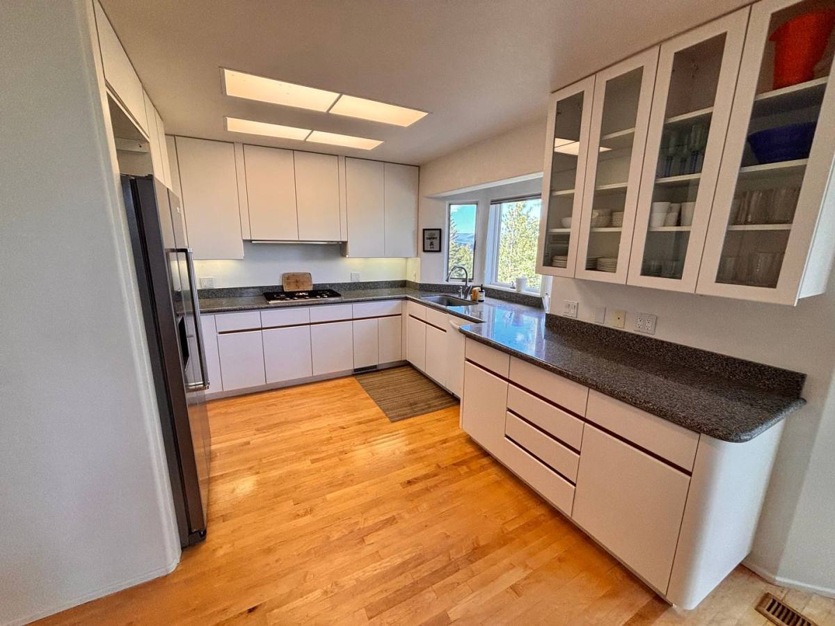 House for rent at 10580 Whitetail Court, Truckee, CA 96161