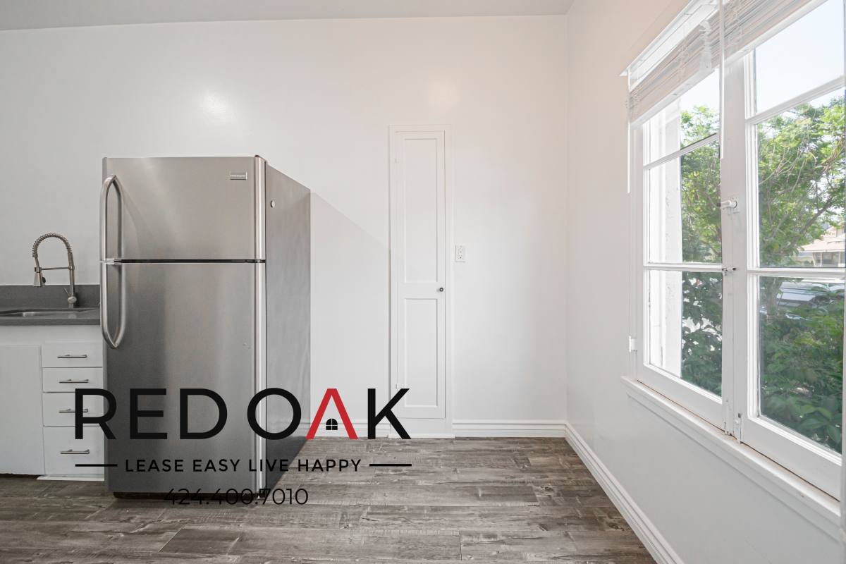 Apartment for rent at 323 E Lomita Ave #107, Glendale, CA 91205