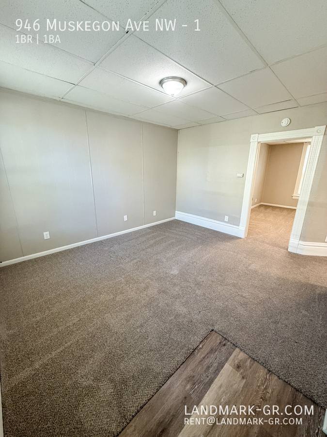 Apartment for rent at 946 Muskegon Ave NW, Grand Rapids, MI 49504