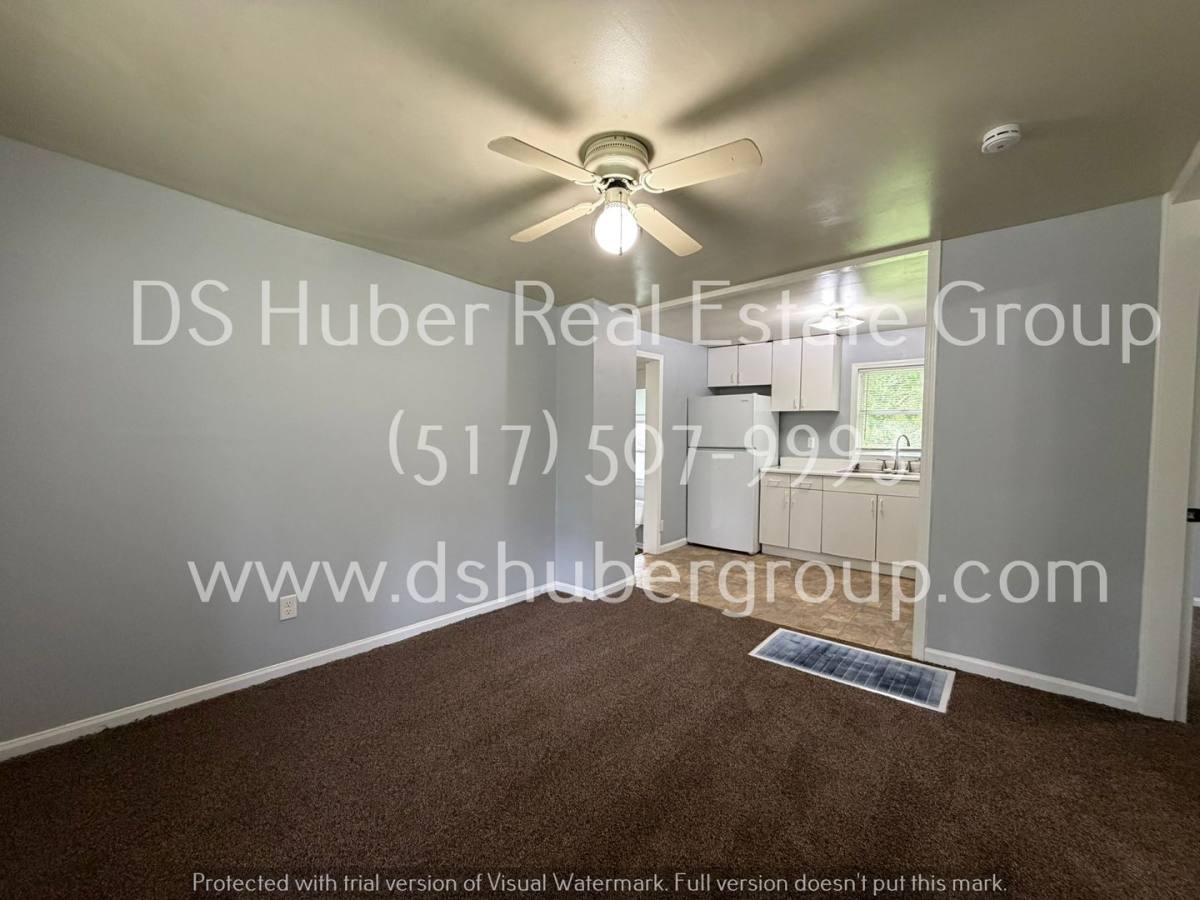 Apartment for rent at 3533 Bergman Ave, Lansing, MI 48910