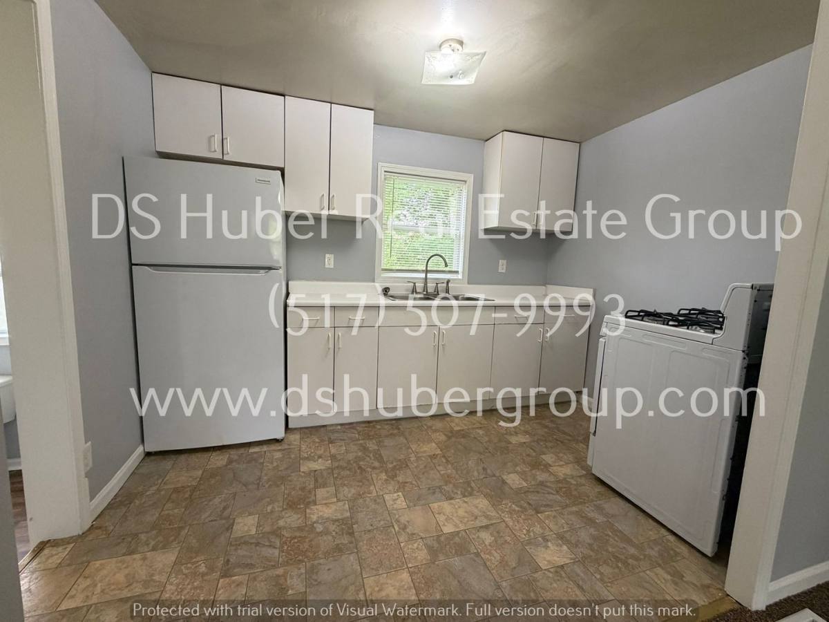 Apartment for rent at 3533 Bergman Ave, Lansing, MI 48910