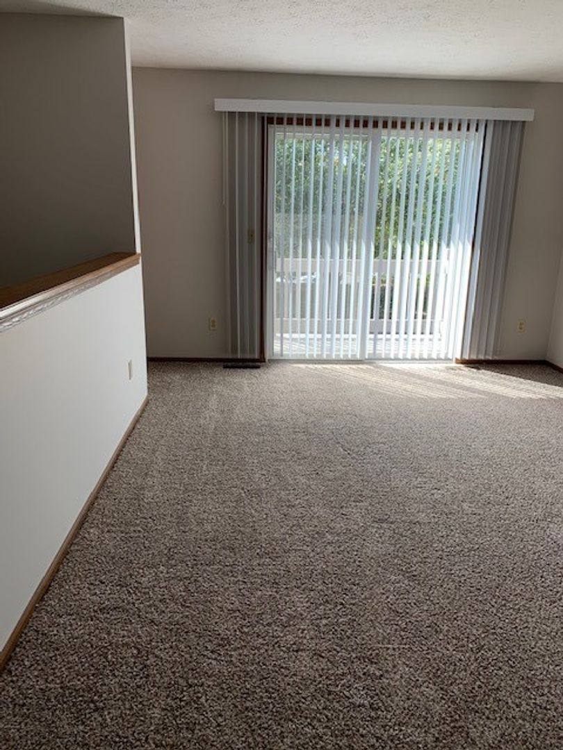 Townhouse for rent at 3839-3859 Long Dr, Barberton, OH 44203