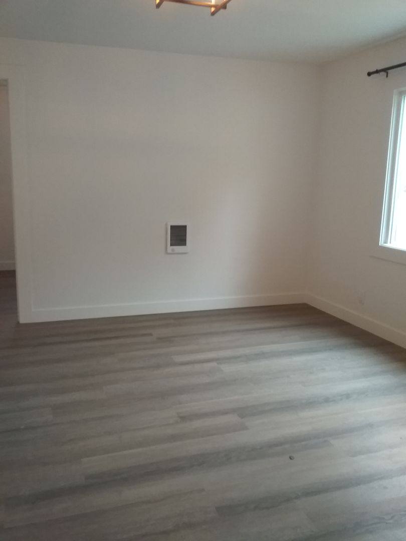 Apartment for rent at 1035-1039 1 2 Valencia St, Walla Walla, WA 99362