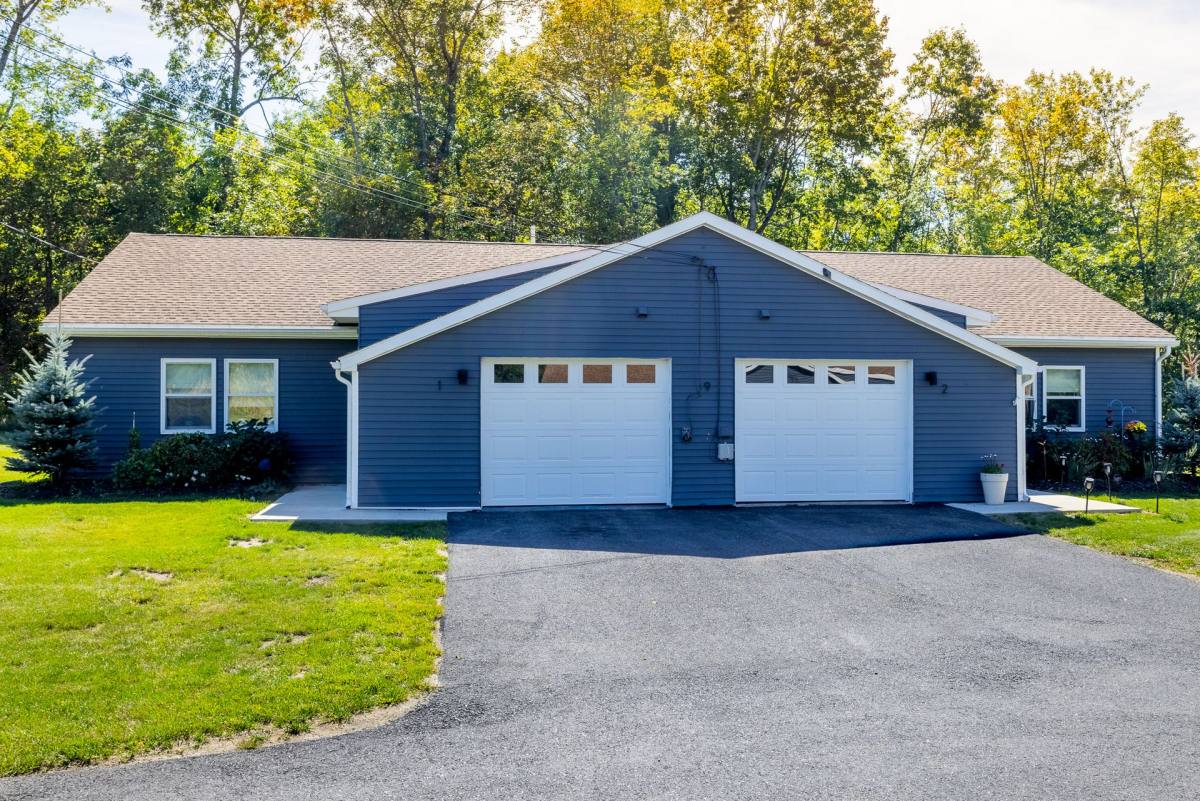 Apartment for rent at 5-10 Hummingbird Circle, Augusta, ME 04330