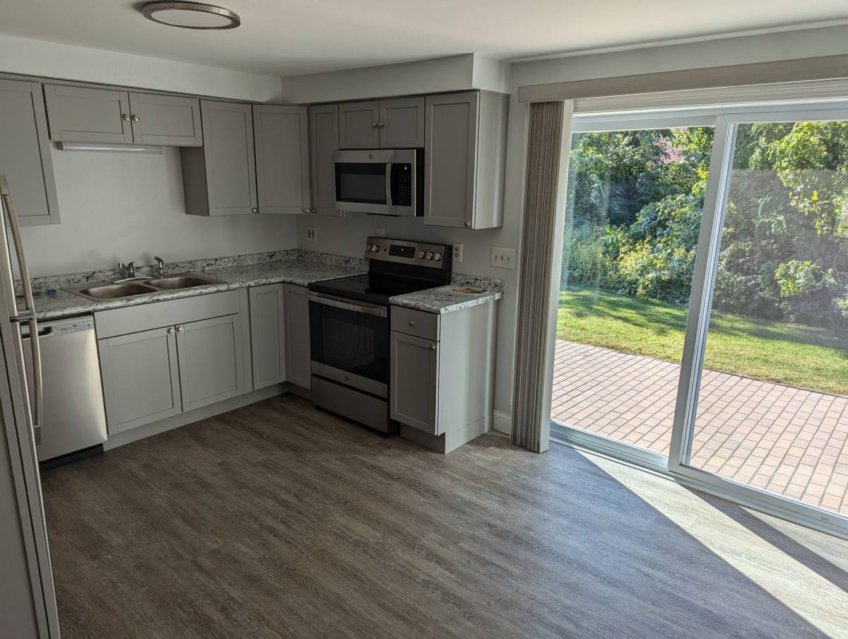 Apartment for rent at 5-10 Hummingbird Circle, Augusta, ME 04330