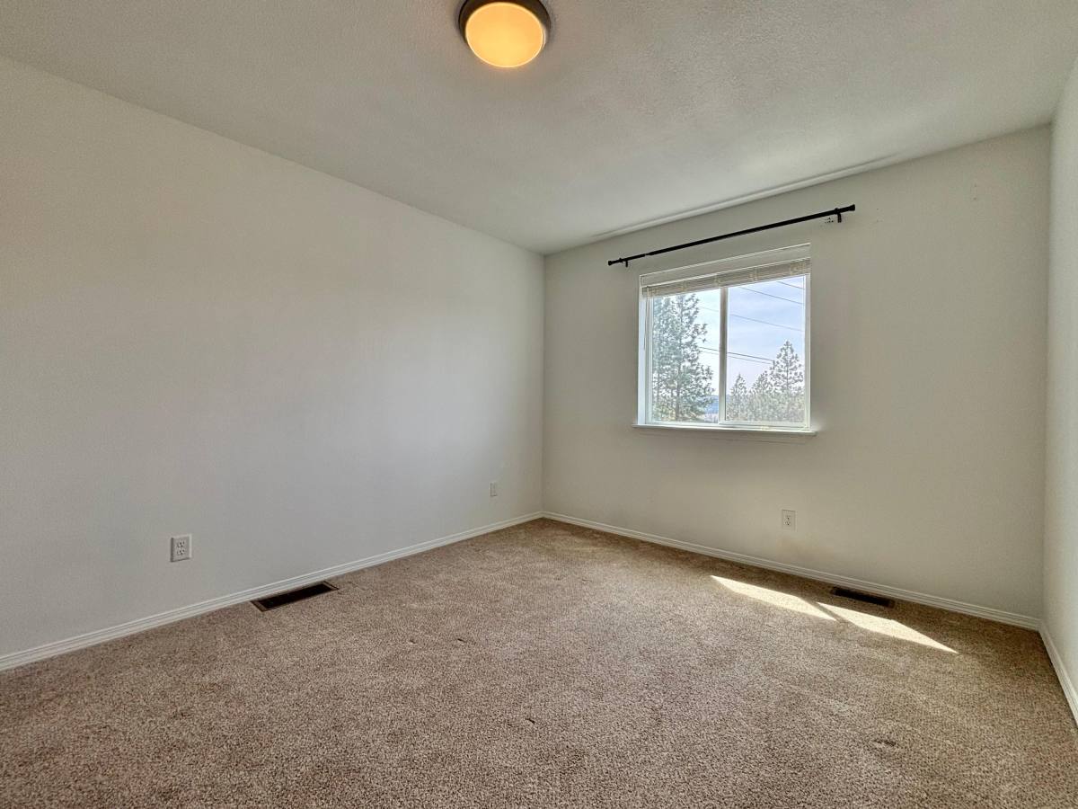 House for rent at 8316 N James Court, Spokane, WA 99208