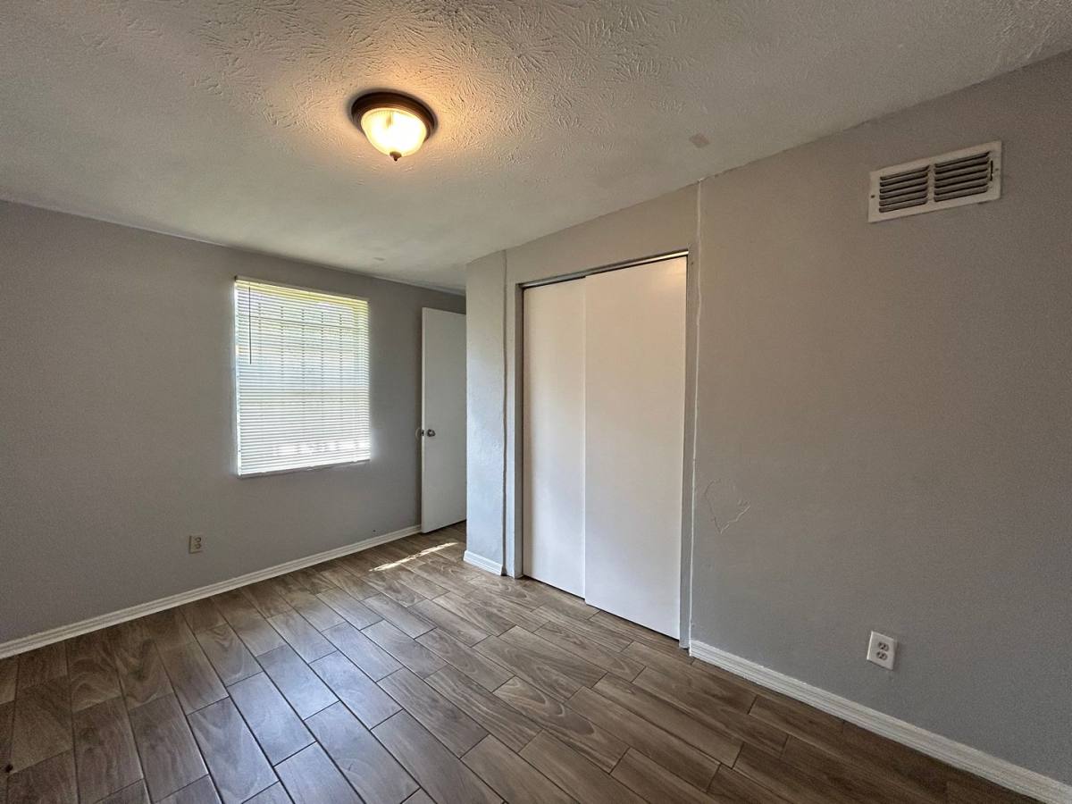 Apartment for rent at 3236-3256 Phyllis St, Jacksonville, FL 32205