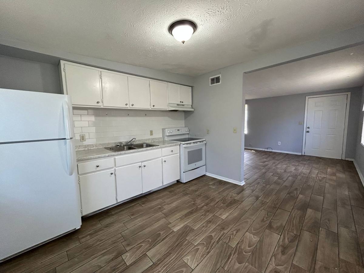Apartment for rent at 3236-3256 Phyllis St, Jacksonville, FL 32205