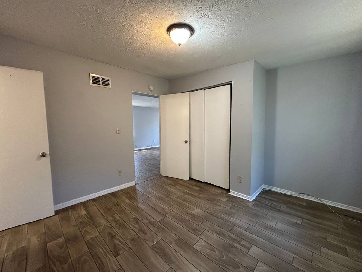 Apartment for rent at 3236-3256 Phyllis St, Jacksonville, FL 32205
