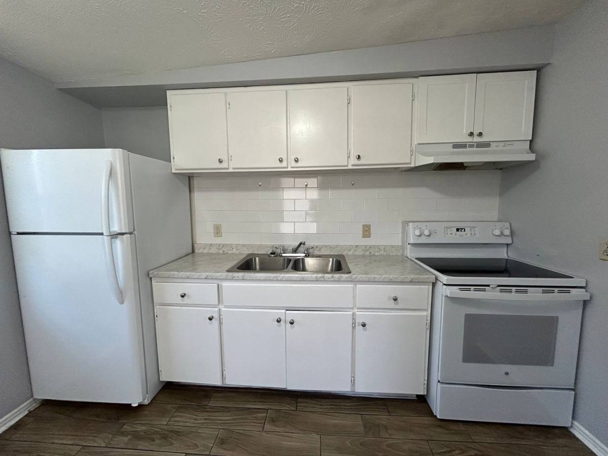 Apartment for rent at 3236-3256 Phyllis St, Jacksonville, FL 32205