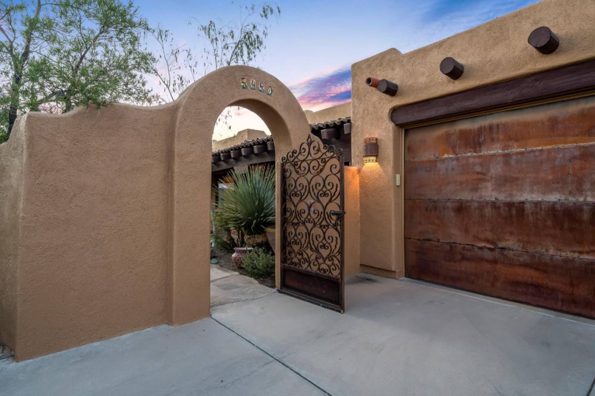 House for rent at 5480 W Sharpshooter Court, Tucson, AZ 85743