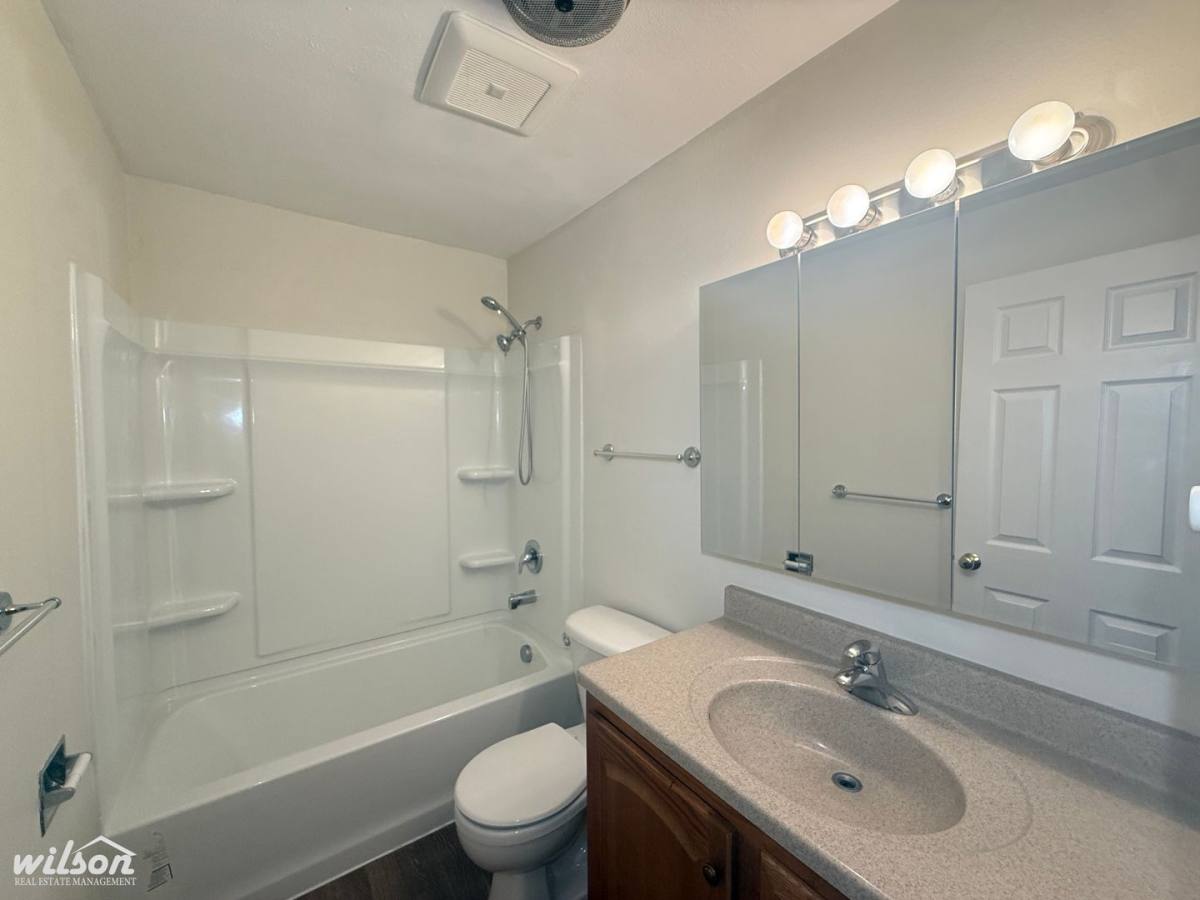 Apartment for rent at 11 Hall Ave, Yakima, WA 98902