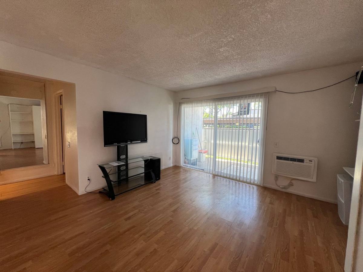 Condo for rent at 8043 Caminito De Pizza #B, San Diego, CA 92108