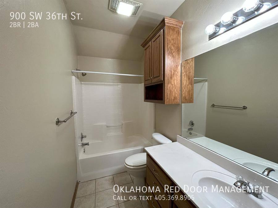 House for rent at 900 SW 36th St, Oklahoma City, OK 73160