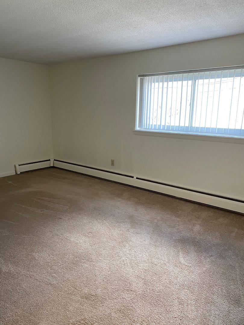 Apartment for rent at 150 River Rd, Manchester, NH 03104