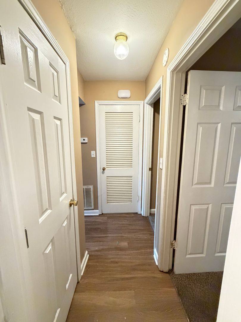 Apartment for rent at 2906 Noe Court, Louisville, KY 40220